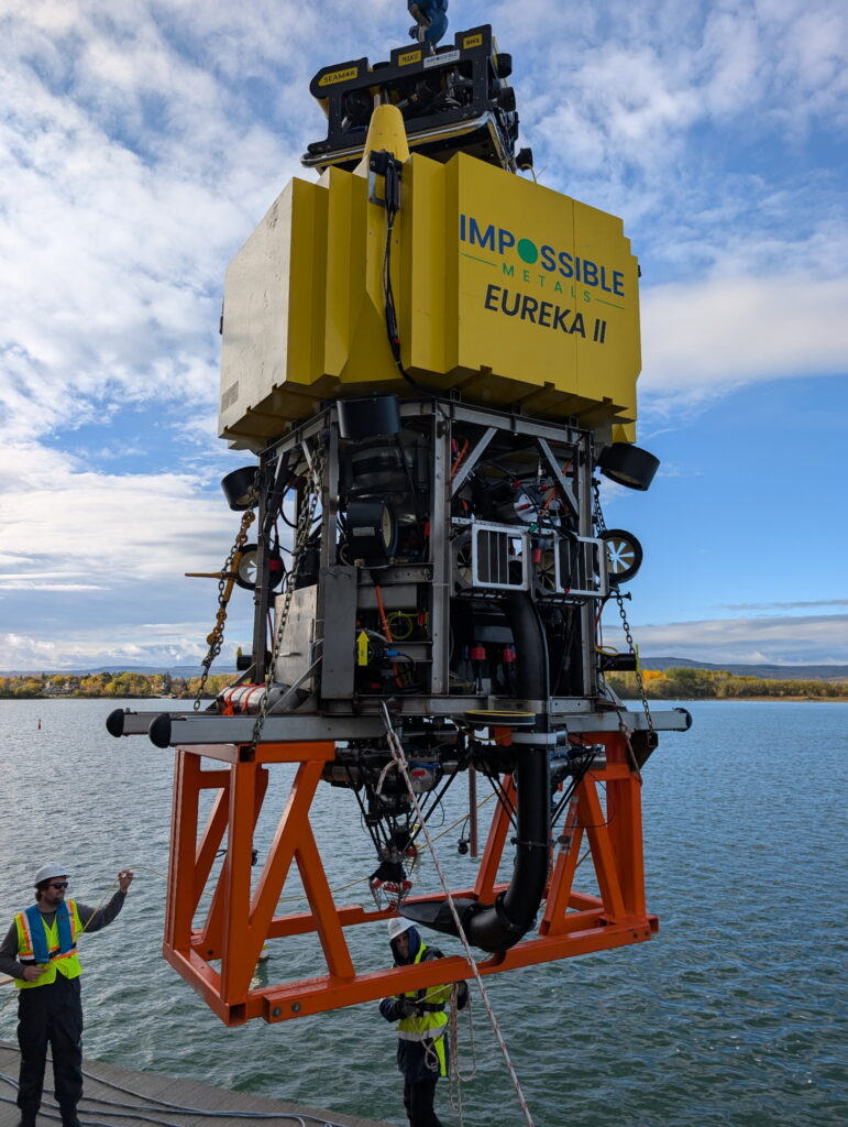 hoisting robot used for mining